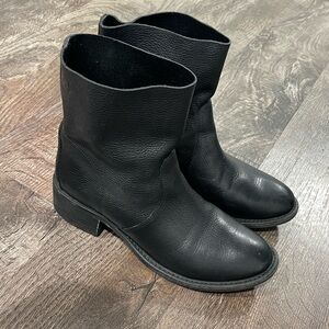 Tory Burch Black Leather Ankle Boots